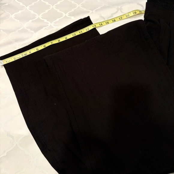 NOFLIK Cotton Smocked Wide Leg Pants , elastic waistline with pockets NWOT - Picture 2 of 3